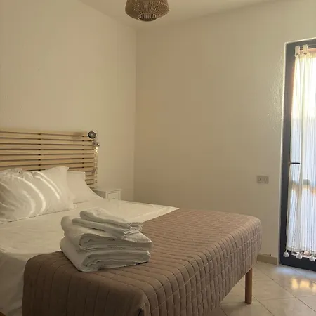 Cosy Near Capitana Marina